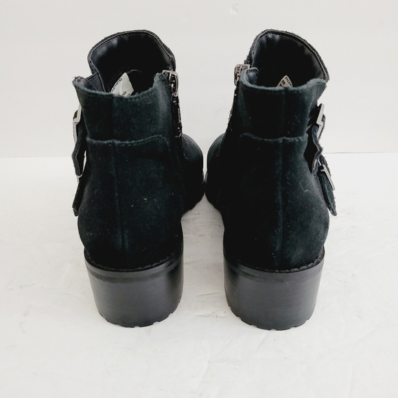 New Blondo Women's Stacy Buckle Detail Suede Waterproof Booties, Size 8 - Picture 6 of 9